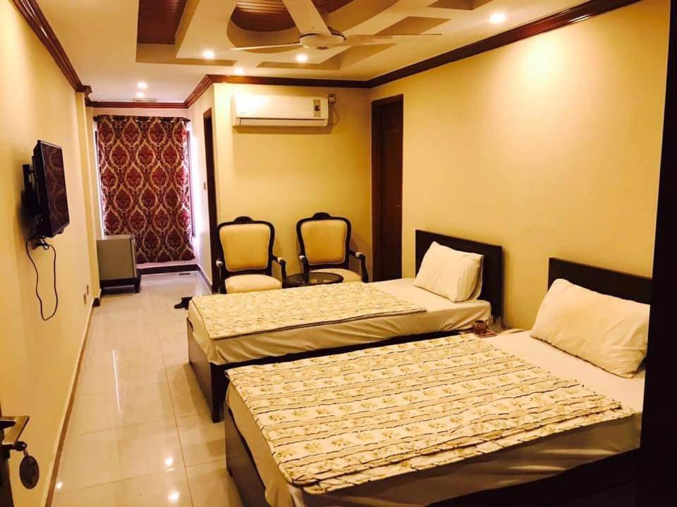 Pak Hotel Islamabad Exterior photo